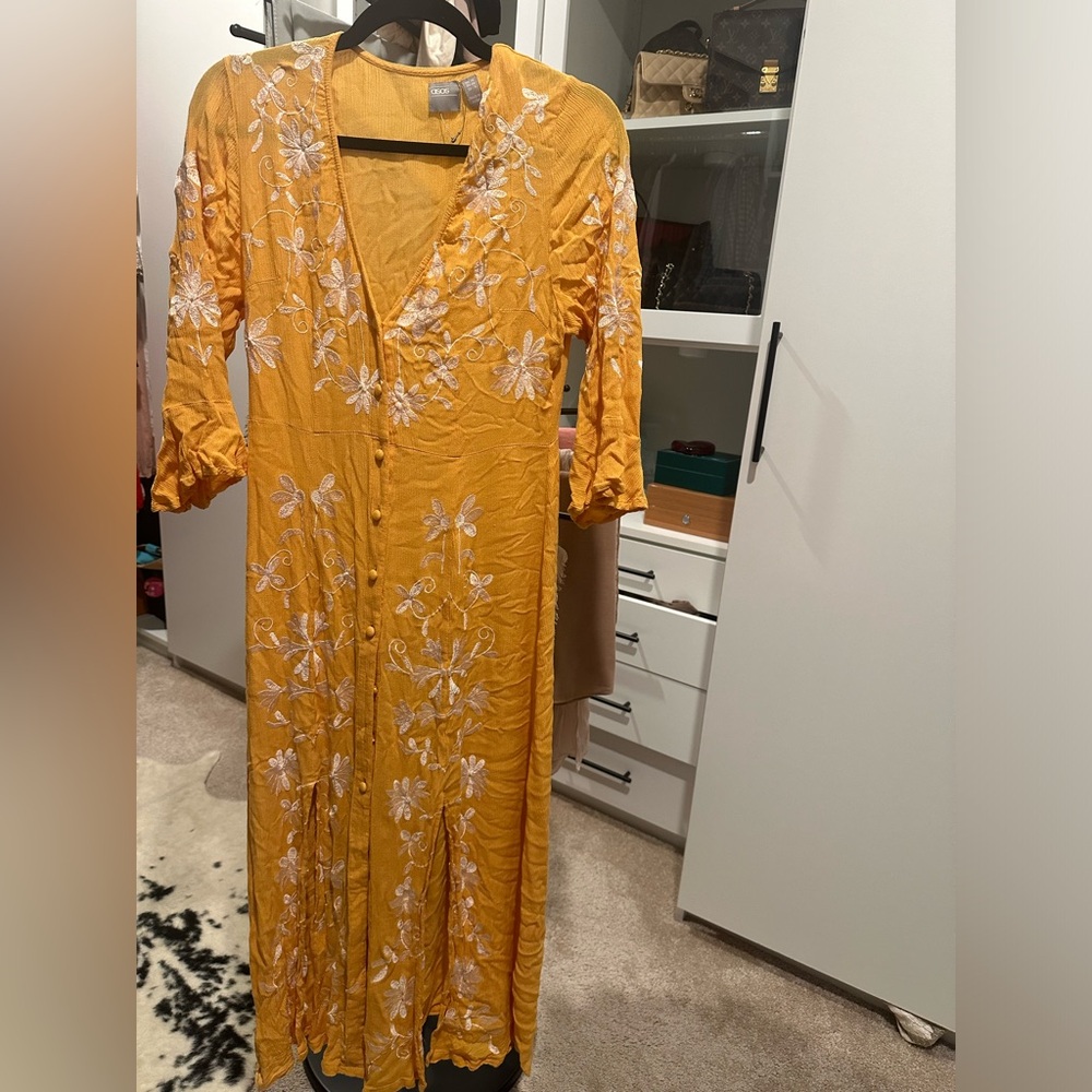 Yellow white dress